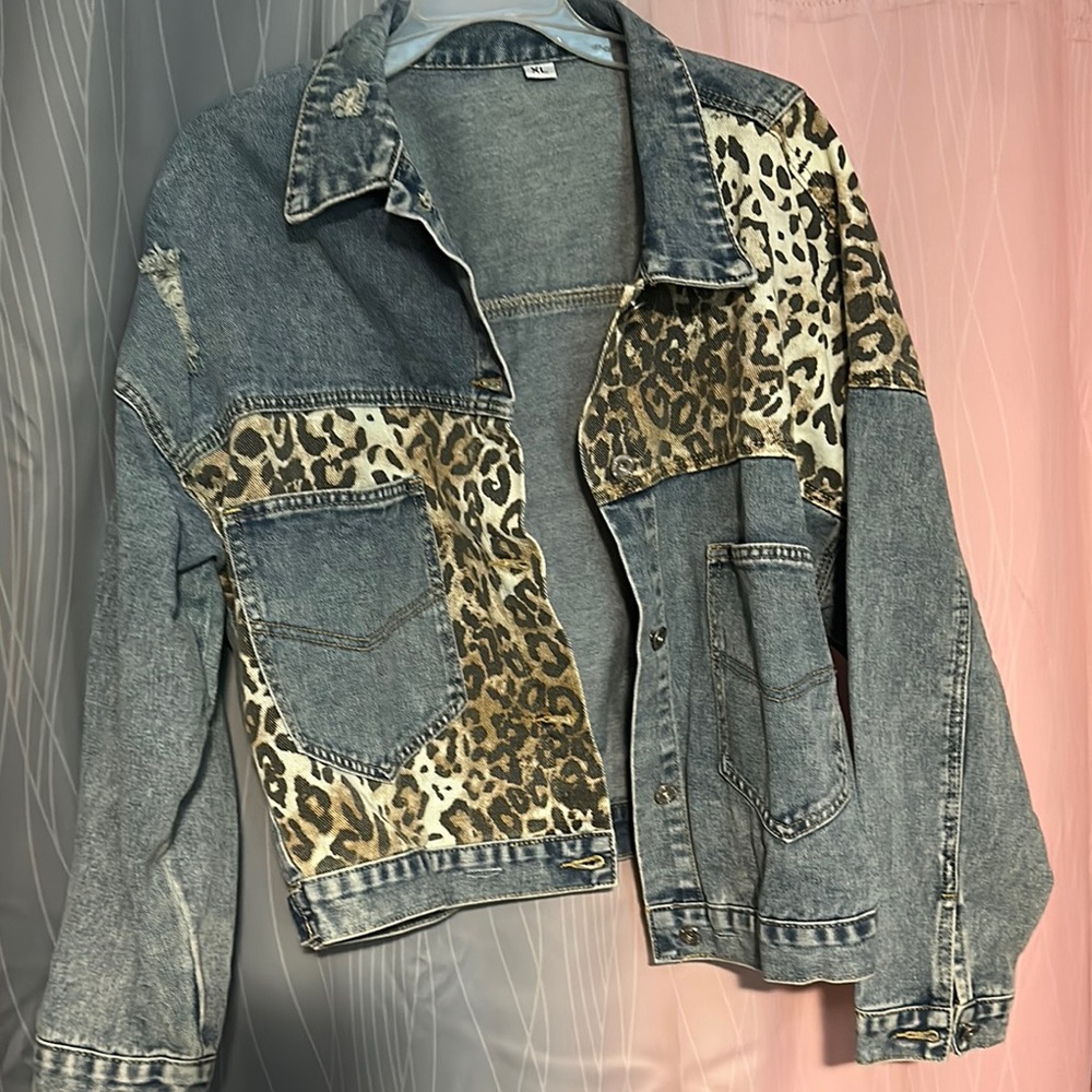 LF Blue and Brown Jean Jacket with Leopard Accents, XL, like new! - Picture 2 of 4